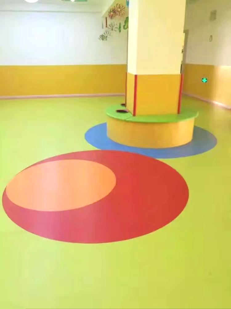 童趣探索，PVC地板膠打造幼兒園理想空間